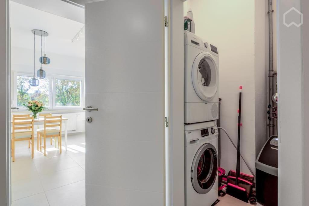 Apartment Modern, Großzügig, Nahe Rhein&waldpark